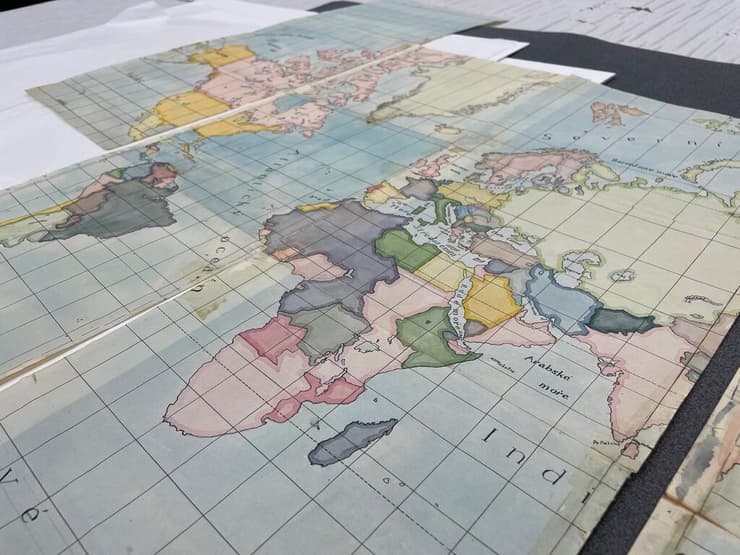 מפת העולם שצייר פטר גינז