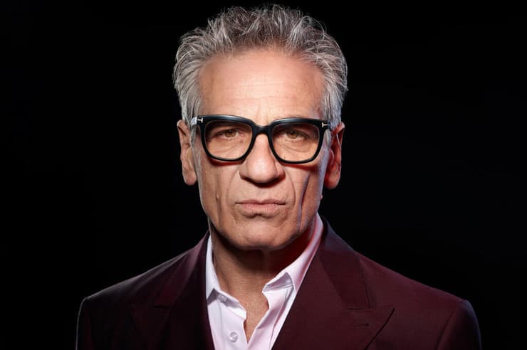 מתבגר, אבל מתיילד. אלון אבוטבול (צילום: VICTORIA PERGER) אלון אבוטבול