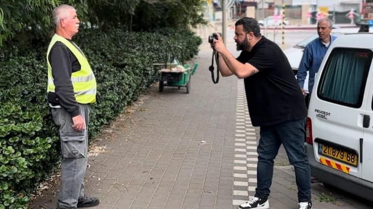מסרי בצילומים למיזם. "מרגיש שעכשיו אנשים מכירים אותי טוב יותר" (צילום: דוברות עיריית קריית מוצקין) מסרי בצילומים למיזם. "מרגיש שעכשיו אנשים מכירים אותי טוב יותר"
