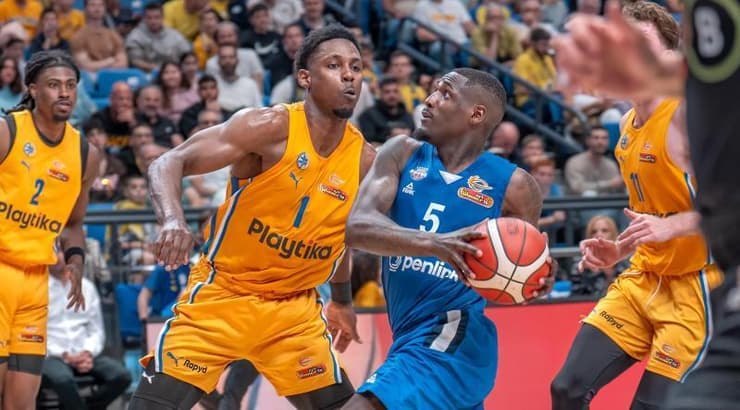 דשון פרנסיס מול ג'יילן הורד (רועי כפיר) דשון פרנסיס מול ג'יילן הורד