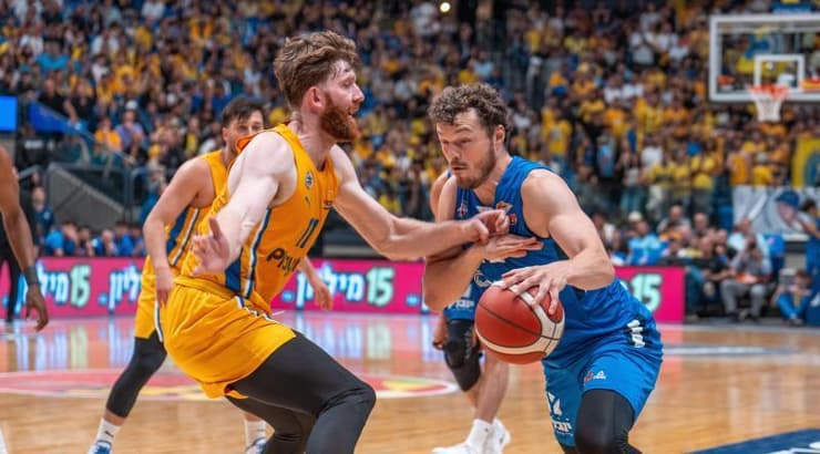 ג'ון מיקס מול וויל ריימן (רועי כפיר) ג'ון מיקס מול וויל ריימן