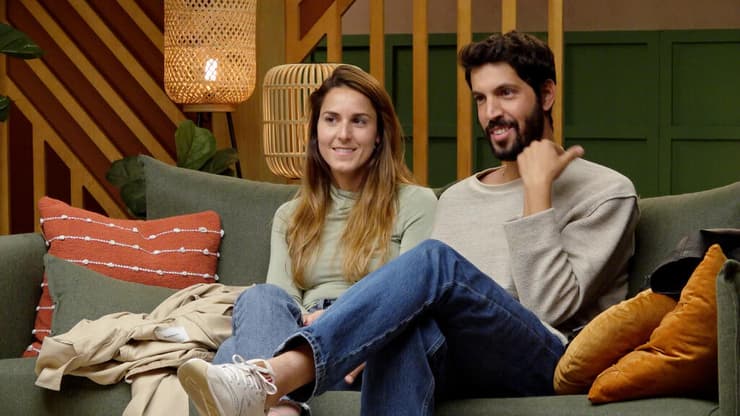 "בדברים מסוימים הרגשתי שלא משנה מה אני אגיד - היא לא תוכל להבין אותי לעולם". שקד ביטון ורוני צדקא (מתוך 'חתונה ממבט ראשון', קשת 12 ) שקד ביטון ורוני צדקא