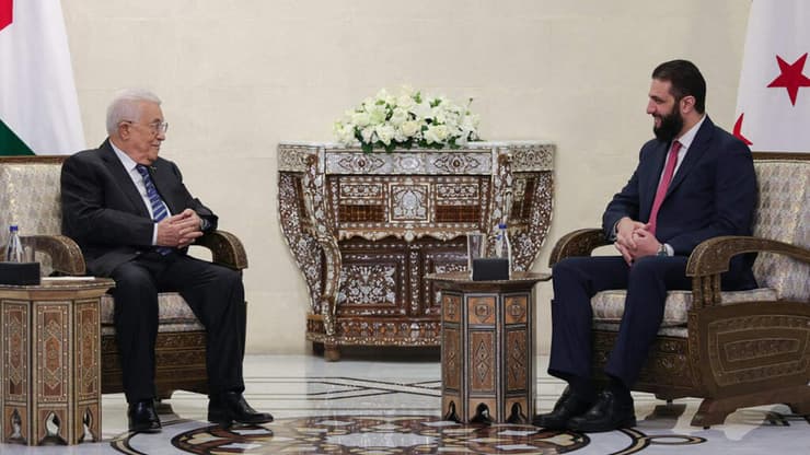יו"ר הרשות הפלסטינית אבו מאזן בביקור רשמי בדמשק