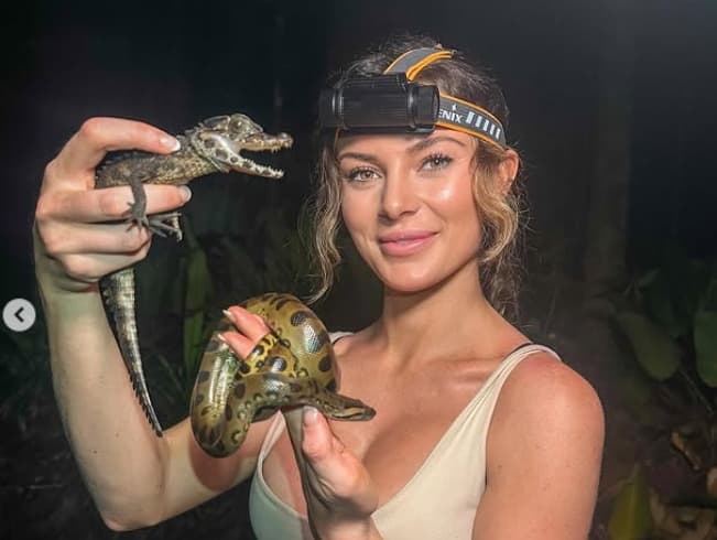 רוזי מור. מדענית, כוכבת רשת ודוגמנית