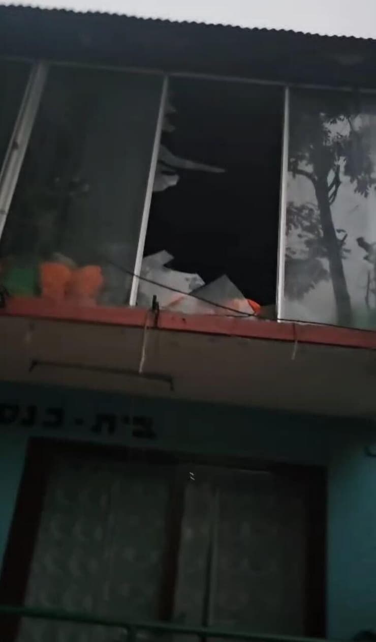 הנזק מחוץ לבית חב"ד בבירת נפאל