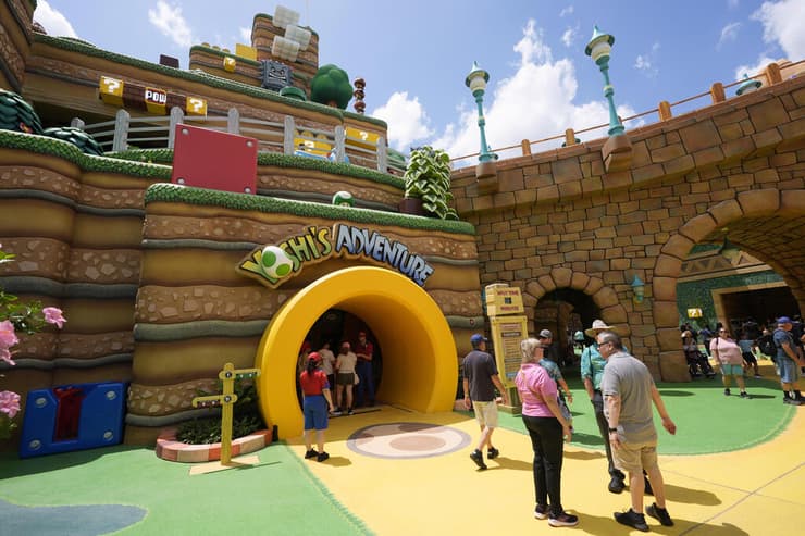 גן עדן לחובבי המשחק הקלאסי של נינטנדו (צילום: AP Photo/John Raoux) אפיק יוניברס