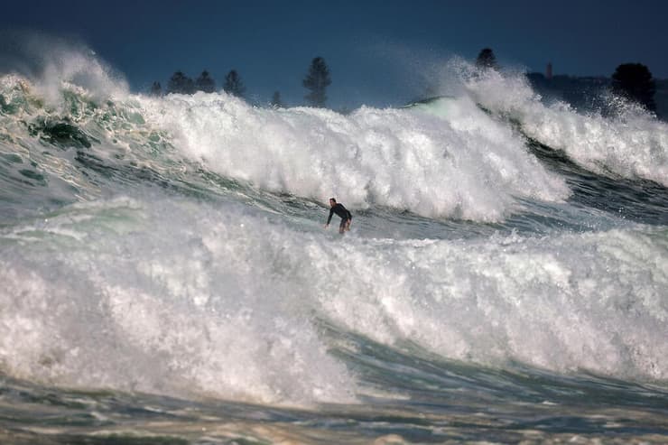 אוסטרליה גלי ענק הרוגים