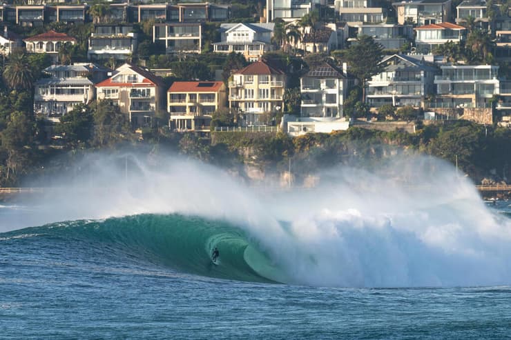 אוסטרליה גלי ענק הרוגים