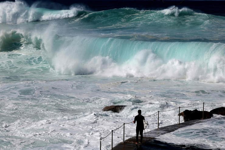 אוסטרליה גלי ענק הרוגים