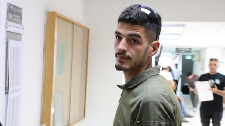 משה אייכנשטיין, נהגו של איתמר בן גביר, בהקראת כתב אישום בדיונו