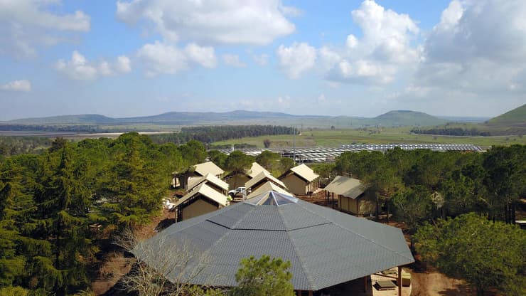 נוף מרהיב מכל הכיוונים (צילום: אורן גבאי גולן) גלמפינג בקיבוץ אורטל