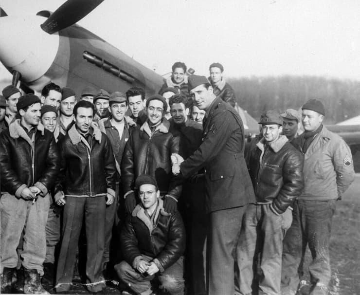 פטריוט אמיתי. גרינברג בצבא (צילום: AP) האנק גרינברג