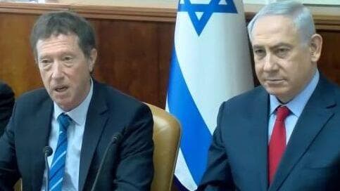 בנימין נתניהו יועצו הכלכלי אבי שמחון (צילום: לע"מ) בנימין נתניהו ואבי שמחון