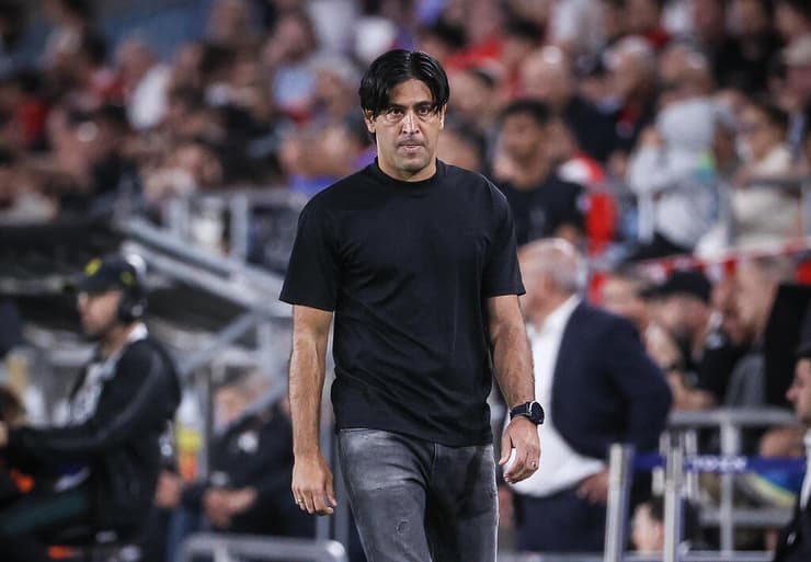 ייתכן שהיה מקום לפרגמטיות. ברדה (צילום: עוז מועלם) מאמן הפועל ת"א אליניב ברדה