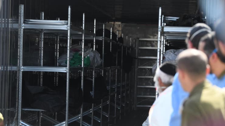  מחנה שורה שבו מתבצעת מלאכת זיהוי חללים