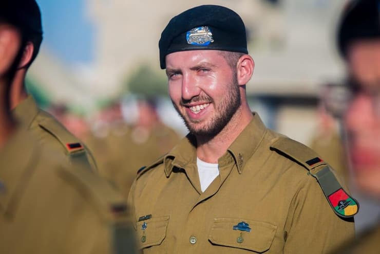 נפצע בראשו במהלך פעילות מבצעית בשג'אעייה. ניקו נבון בימים שלפני הפציעה (צילום: מתוך האלבום המשפחתי) ניקו נבון