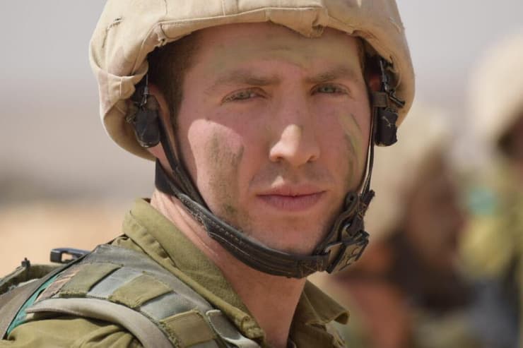 "ניקו הוא טוב לב ואהוב. ככל שהדרך שלו הייתה קשה – הוא סימן לעצמו מטרות והגיע לטופ". בצילום: ניקו נבון (צילום: מתוך האלבום המשפחתי) ניקו נבון
