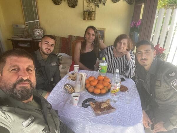 בתיה וזרוע "שחר גליל"