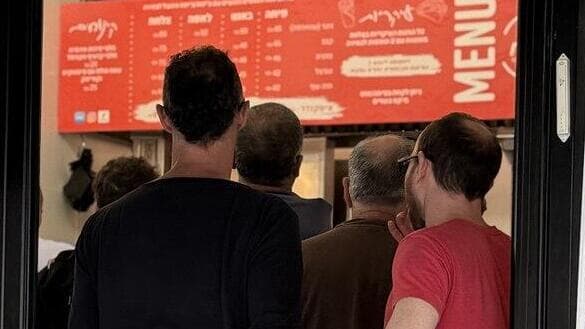 תבואו רעבים אבל בעיקר עם סבלנות. ״ניבו״