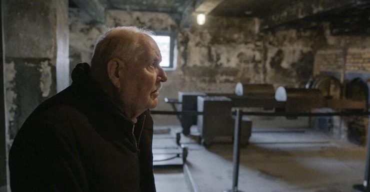 מתוך "צלו של המפקד"