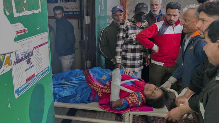 הודו קשמיר פיגוע תיירים תיירת ש נפצעה