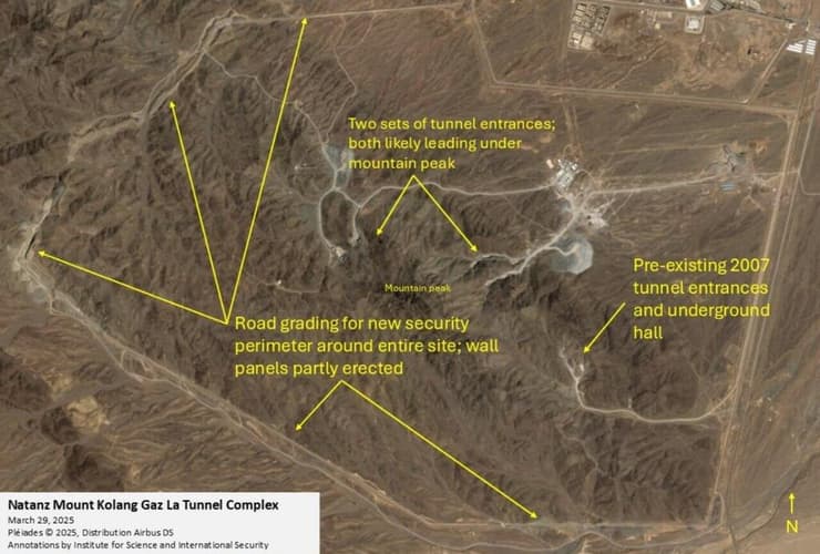 תמונות לוויין איראן מבצרת מתחמי מנהרות ליד אתר הגרעין ב נתנז