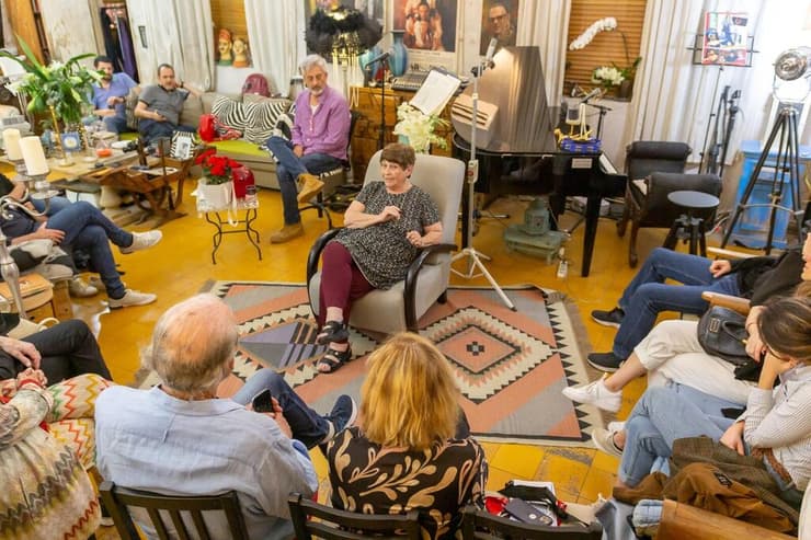 אירוע זיכרון בסלון. "כמות השורדים הולכת ופוחתת" (צילום: זיכרון בסלון) אירוע זיכרון בסלון