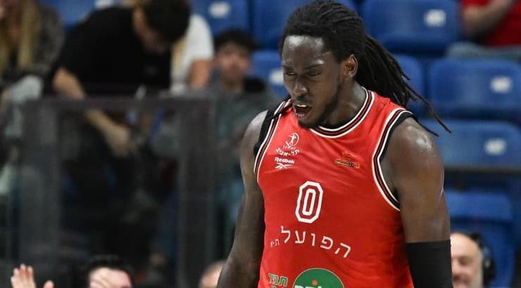 ג'ונתן מוטלי בטירוף