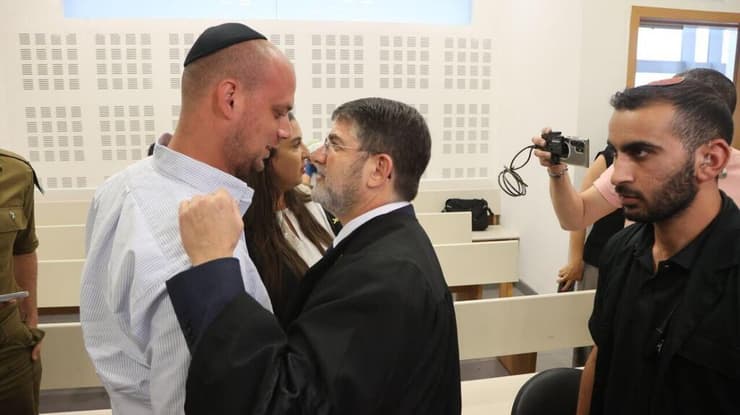 אלי פלדשטיין בדיון שחרור ממעצר בית בבית המשפט המחוזי בלוד