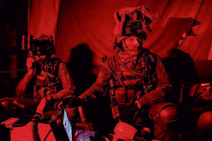 מפקד אגוז בפעילות בלבנון