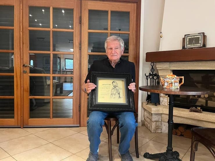 מוטי הירש. "זה לא עוזב, גם כשלא מדברים על זה"