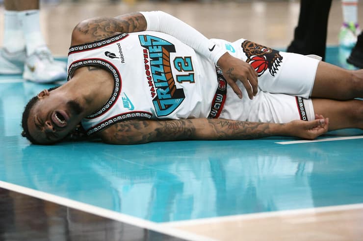 מוראנט כואב, רגע אחרי הפציעה (צילום: Petre Thomas-Imagn Images) מוראנט כואב, רגע אחרי הפציעה