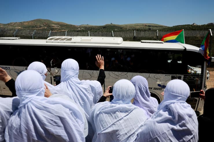 כ־500 איש מדרום סוריה הגיעו היום לתפילות בקבר הנביא שועייב 