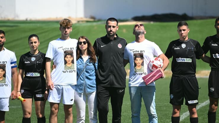 יהב וילדר מקדיש את השער לאחיו