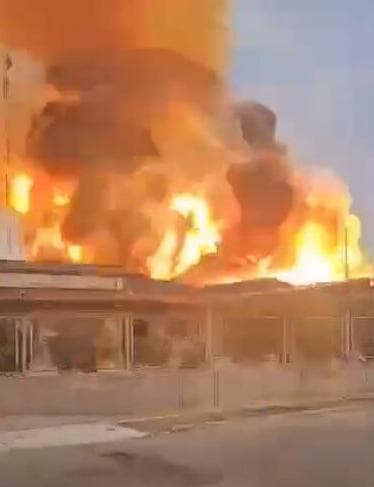 פיצוץ באיראן בנמל בנדר עבאס