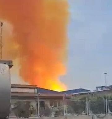 פיצוץ באיראן בנמל בנדר עבאס