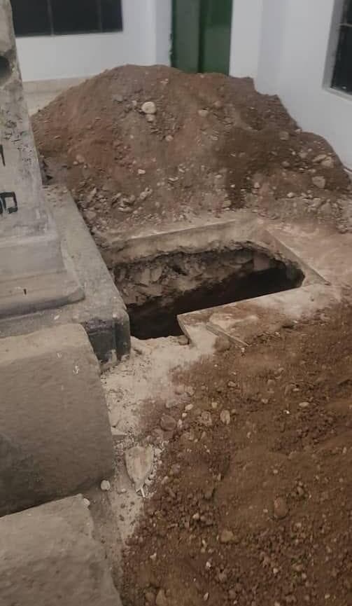 הבור שנחפר ליד קברו של הרב חיים ויטאל