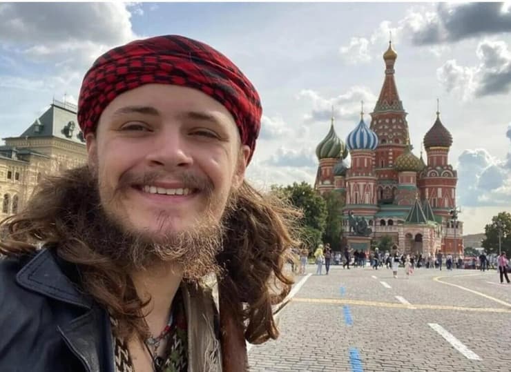 גלוס אשתקד בכיכר האדומה במוסקבה רוסיה בנה של בכירה ב CIA הצטרף לצבא הרוסי ונהרג ב אוקראינה