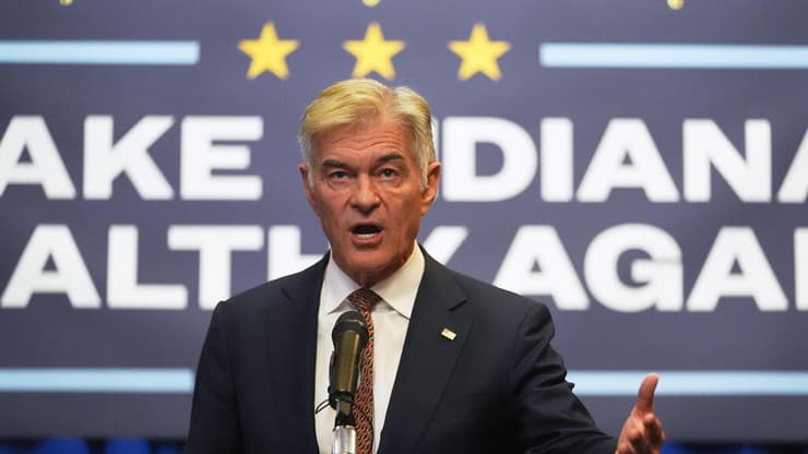 ד"ר מהמט אוז נואם באירוע יוזמת "להפוך את אינדיאנה לבריאה שוב"