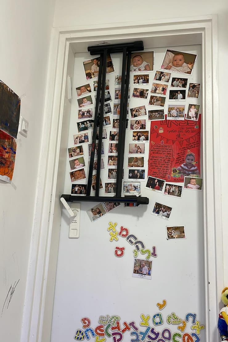 הממ"ד שבו התחבאו בקיבוץ בארי ליהי לוי אינגבר, אלמנתו של ד"ר דניאל לוי לודמיר, וילדיהם אמה וליאם