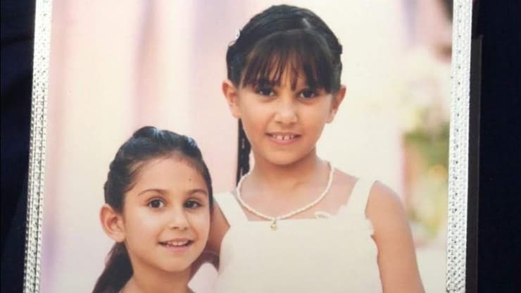 נלי לצד אחותה הגדולה, שהתעקשה שתיעזר בעמותה. "הרגשתי שהיש לי אוזן קשבת" (פרטי) נלי וחגית