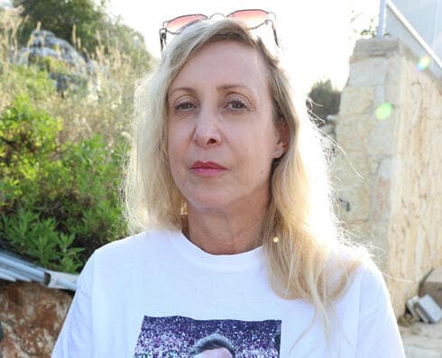 ליאת, אימא של אופק: "אופק ענה לי: 'אני לא יכול לדבר או להשמיע ציוץ. אנחנו מוקפים. תדעו שאני אוהב אתכם אם אני לא אשרוד את זה' – ושלח מיקום. לא העליתי בדעתי שמשהו רע יכול לקרות לבנים האחראים שלנו" (צילום: שאול גולן) ליאת רביע