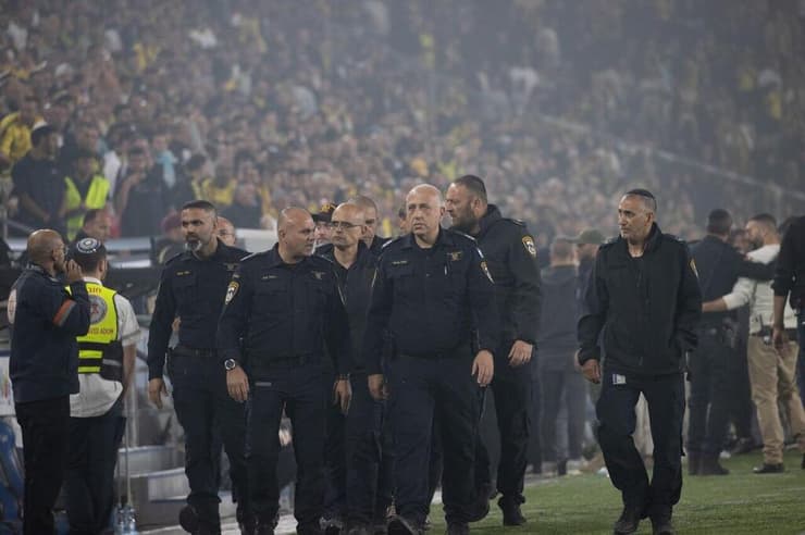 שוטרי משטרת ישראל במשחק בין בית"ר ירושלים לבין מכבי חיפה