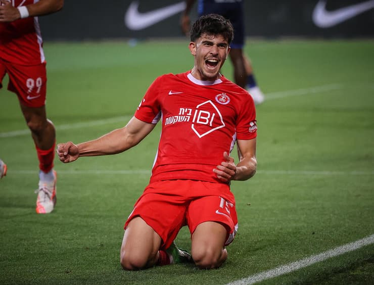 רועי אלקוקין חוגג 