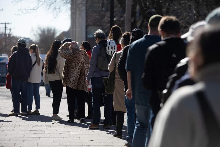 קלפי מונטריאול בחירות קנדה