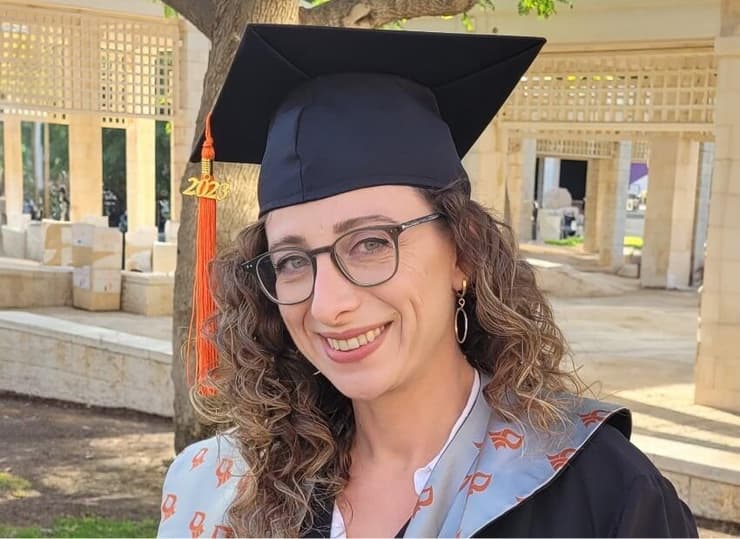 כל מי שהכיר אותה היה משוכנע שתגיע רחוק. ד"ר ליליה גורביץ'-וסילקובסקי בטקס קבלת תואר הדוקטור באוניברסיטת בן גוריון (צילום: באדיבות המשפחה) כל מי שהכיר אותה היה משוכנע שתגיע רחוק. ד"ר ליליה גורביץ'-וסילקובסקי בטקס קבלת תואר הדוקטור באוניברסיטת בן גוריון