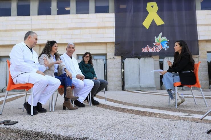 רותם איזק במפעל המחלבה באחיהוד    