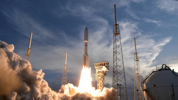 שיגור הלווינים של אמזון על גבי "אטלס 5"