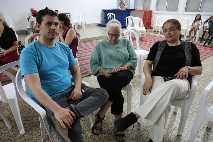 מפונים בטל שחר בעקבות שריפת הענק