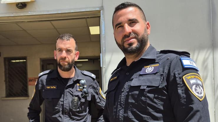 סנ"צ ברוך הוניג (מימין). "הדור שגדל לסכסוכים האלה הוא שותף פעיל" (צילום: אילנה קוריאל) סנ"צ ברוך הוניג, מפקד תחנת ערערה